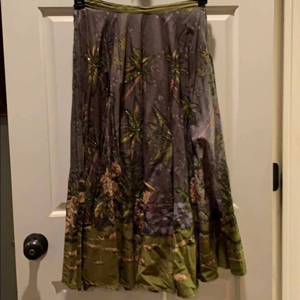 Women’s skirt